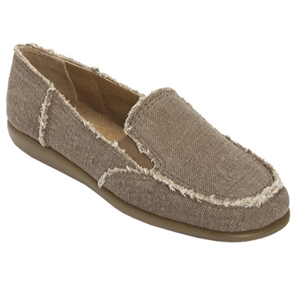 Aerosoles So Soft slip-on canvas shoe - Size 7.5